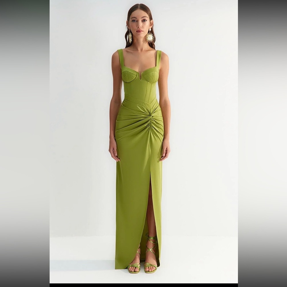 NWT WearHause Klarina gown